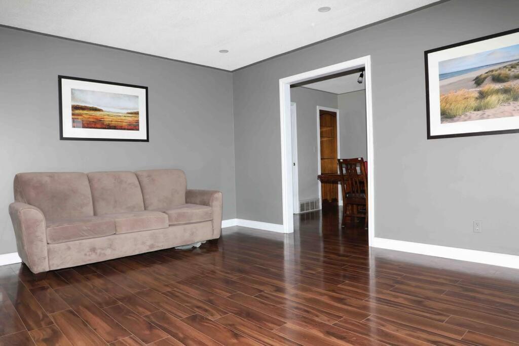Bowmanville Event Place Exterior foto